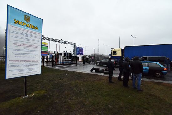 Владельцы машин с еврономерами перекрывают пункты пропуска на украинско-польской границе