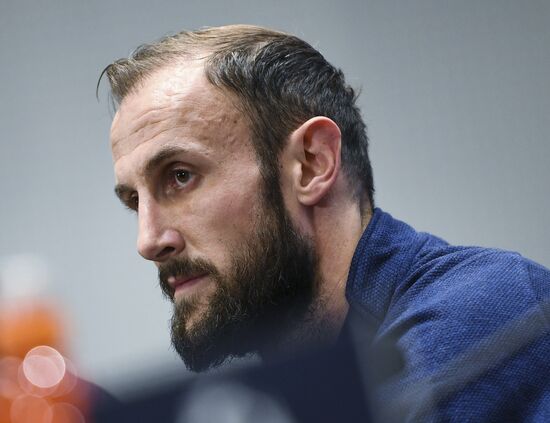 Футбол. Лига чемпионов. Тренировка ФК "Виктория"