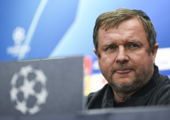 Футбол. Лига чемпионов. Тренировка ФК "Виктория"