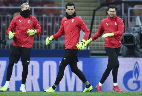 Футбол. Лига чемпионов. Тренировка ФК "Виктория"