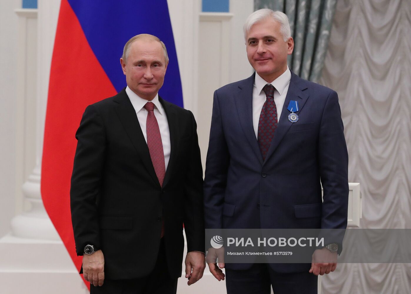 Президент РФ В. Путин вручил государственные награды