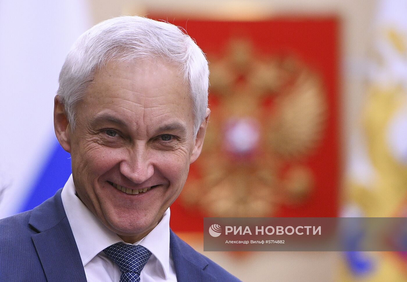 Президент РФ В. Путин провел совещание с членами правительства РФ
