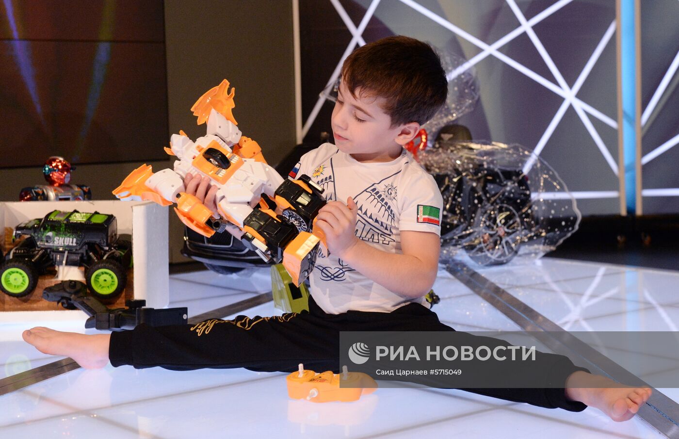 Попытка установления рекорда по отжиманию пятилетним мальчиком из Чечни