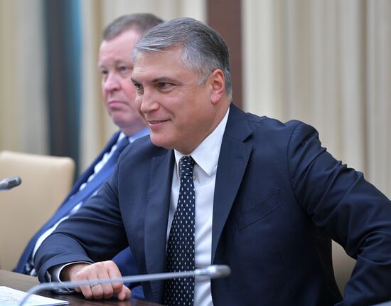 Президент РФ В. Путин провел заседание Совбеза РФ