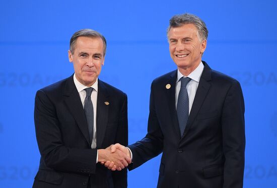 Официальный визит президента РФ В. Путина в Аргентину