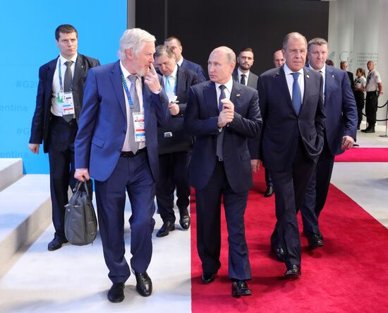 Официальный визит президента РФ В. Путина в Аргентину