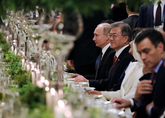 Официальный визит президента РФ В. Путина в Аргентину