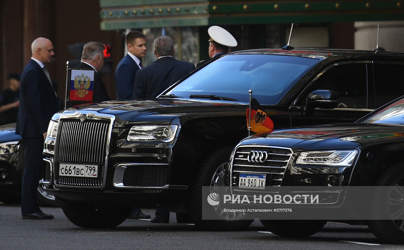 Официальный визит президента РФ В. Путина в Аргентину. День второй