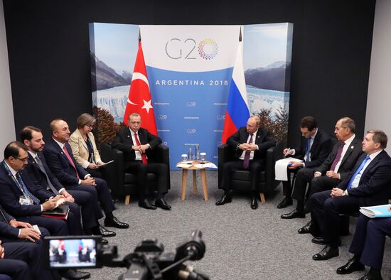 Официальный визит президента РФ В. Путина в Аргентину. День второй