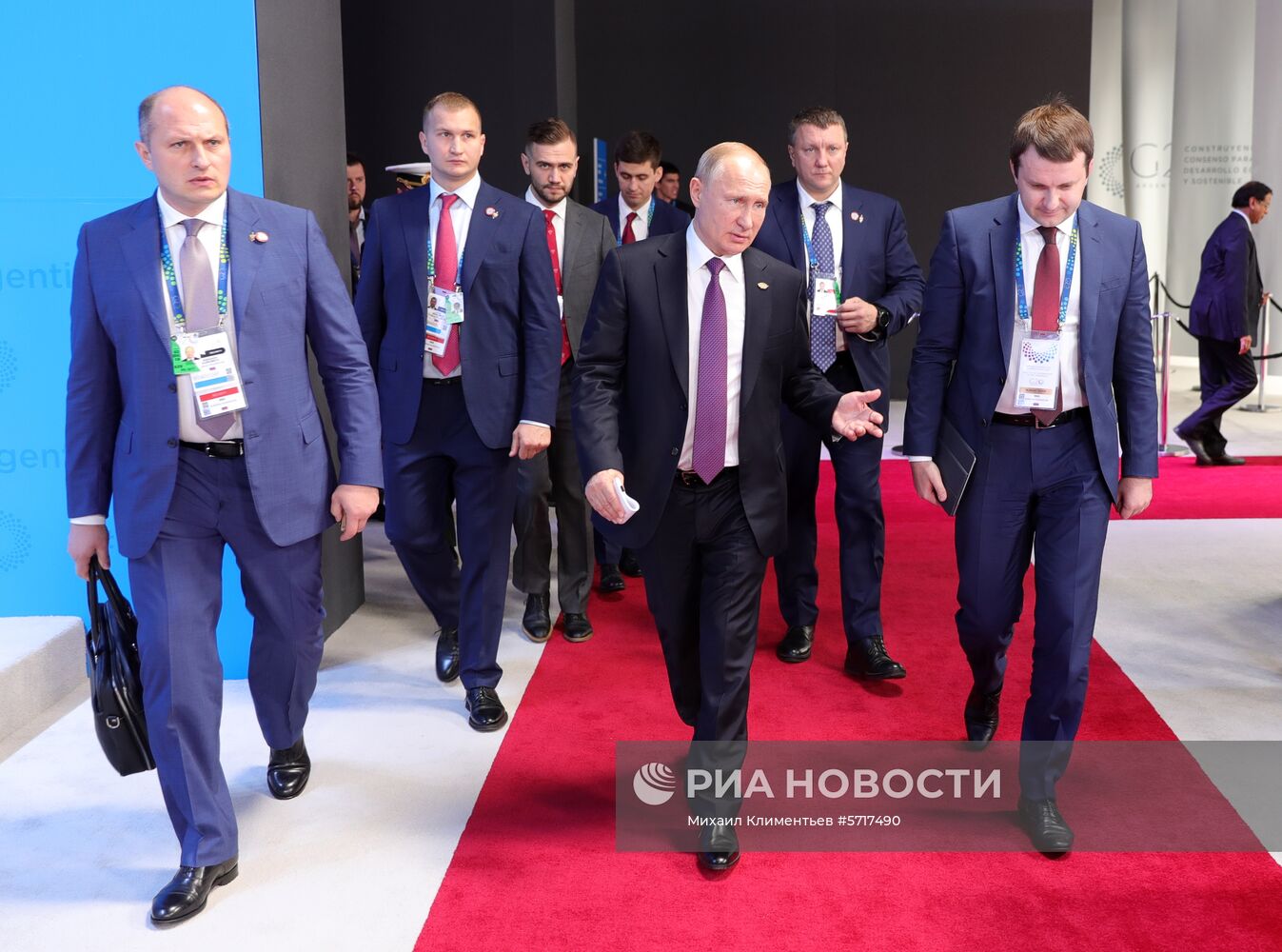 Официальный визит президента РФ В. Путина в Аргентину. День второй