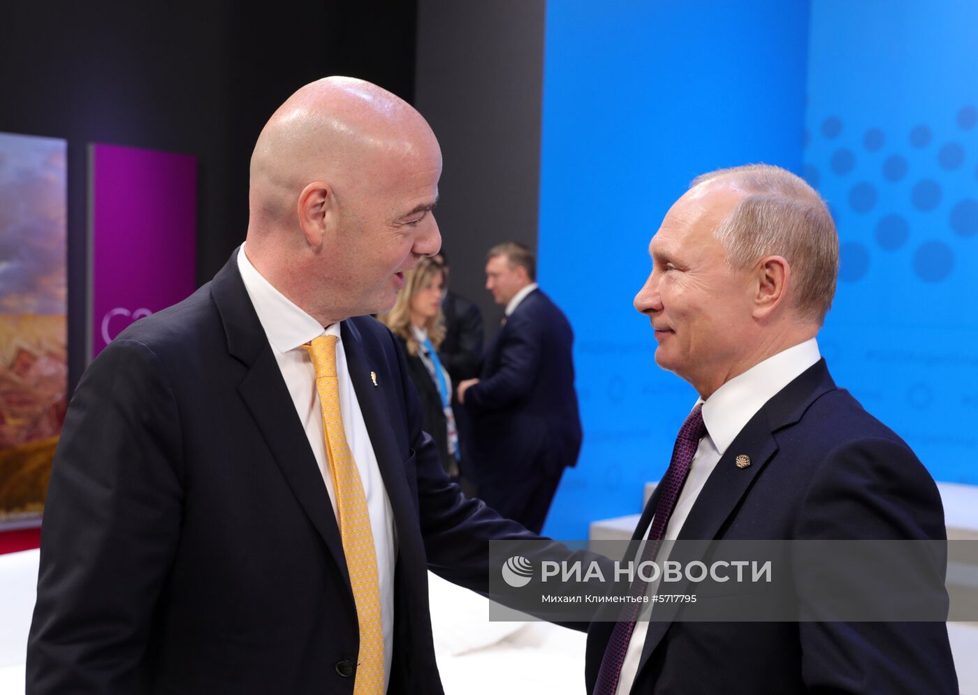 Официальный визит президента РФ В. Путина в Аргентину. День второй