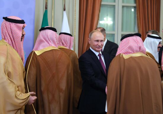 Официальный визит президента РФ В. Путина в Аргентину. День второй