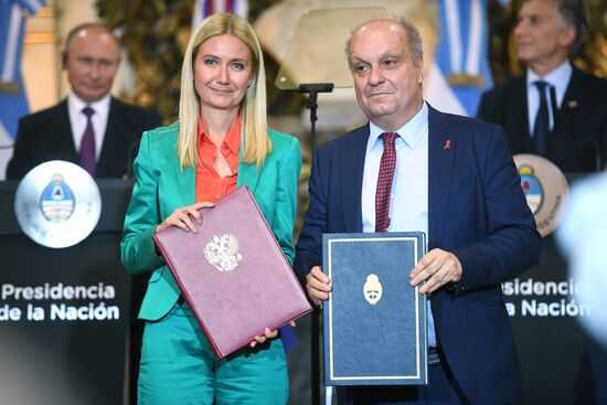 Официальный визит президента РФ В. Путина в Аргентину. День второй