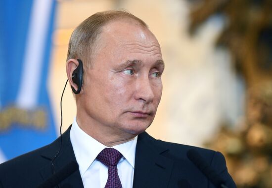 Официальный визит президента РФ В. Путина в Аргентину. День второй