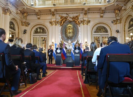 Официальный визит президента РФ В. Путина в Аргентину. День второй