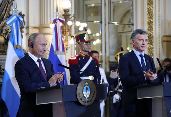 Официальный визит президента РФ В. Путина в Аргентину. День второй