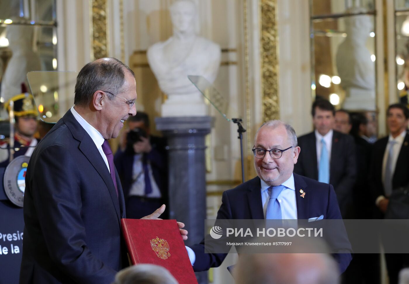 Официальный визит президента РФ В. Путина в Аргентину. День второй