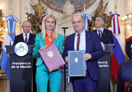 Официальный визит президента РФ В. Путина в Аргентину. День второй