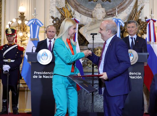 Официальный визит президента РФ В. Путина в Аргентину. День второй