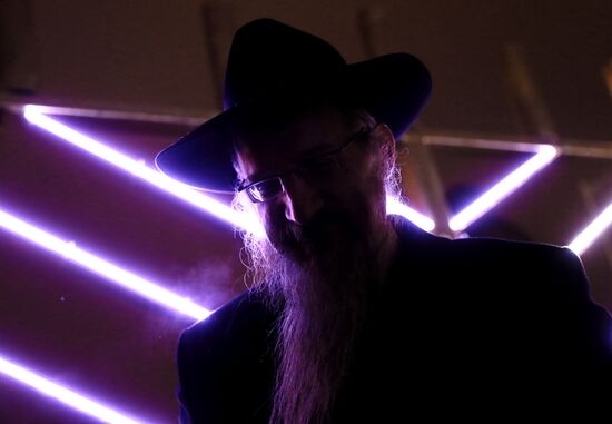 Церемония зажжения ханукальной свечи в Москве