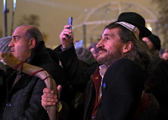 Церемония зажжения ханукальной свечи в Москве