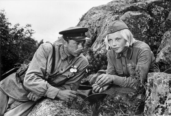 Кадр из фильма "... А зори здесь тихие"