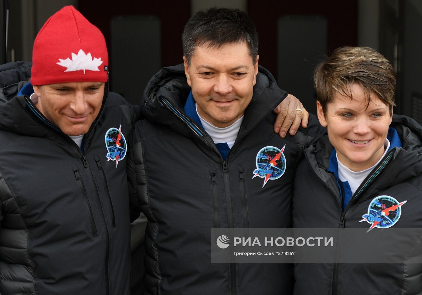 Старт ракеты-носителя "Союз-ФГ" с пилотируемым кораблем "Союз МС-11"