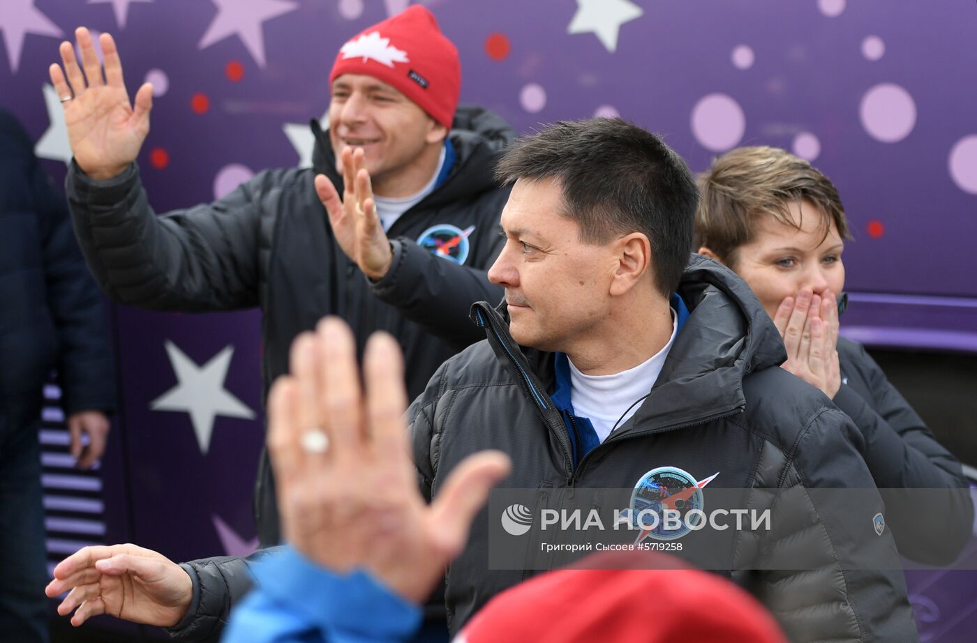 Старт ракеты-носителя "Союз-ФГ" с пилотируемым кораблем "Союз МС-11"