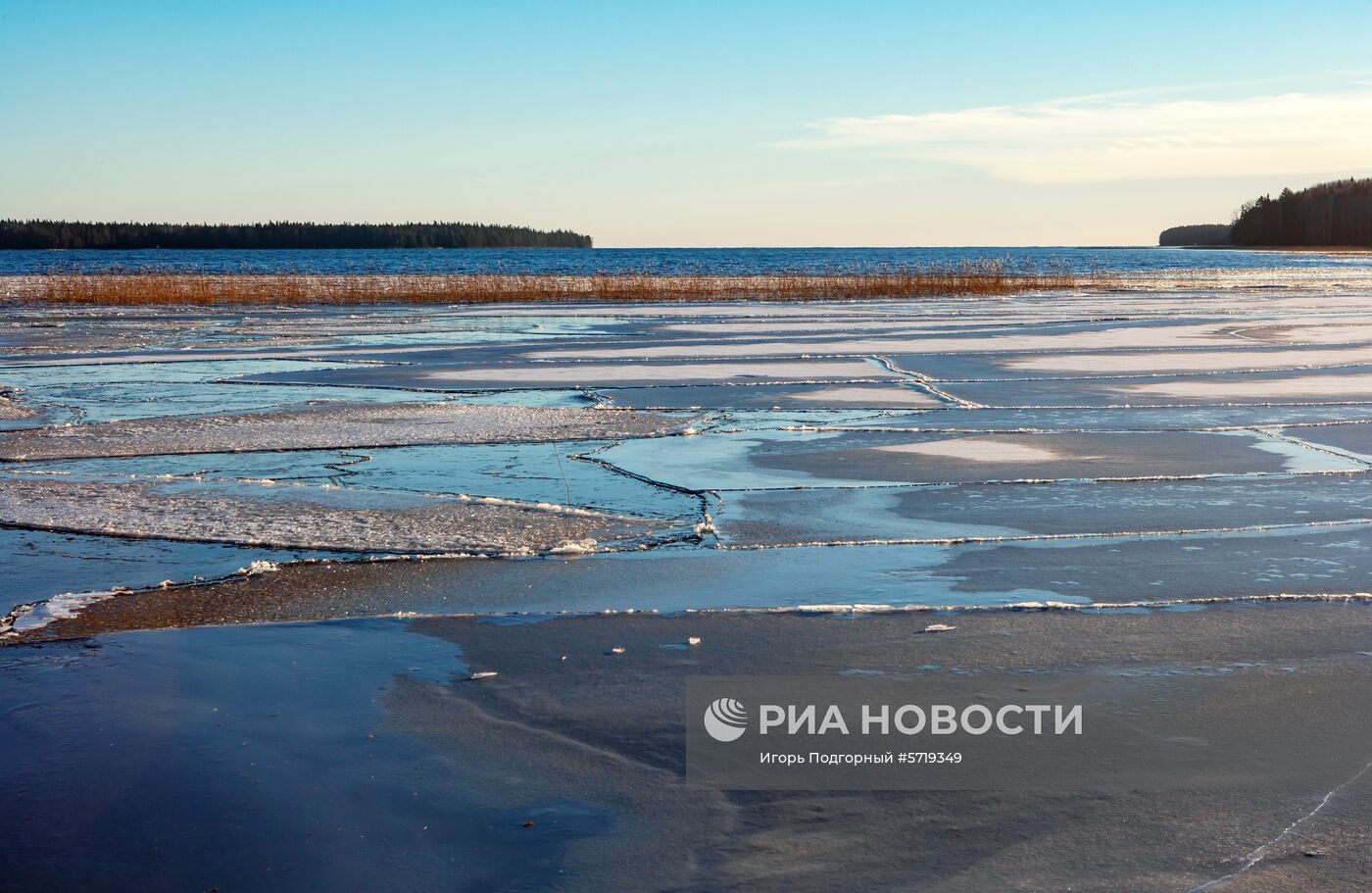 Онежское озеро в Карелии