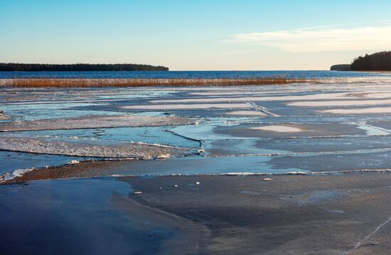 Онежское озеро в Карелии
