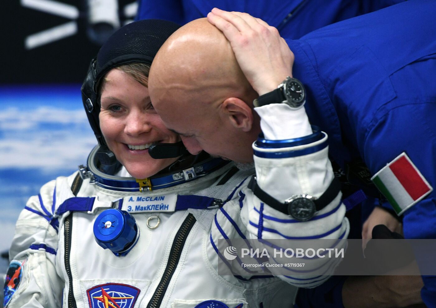 Старт РН "Союз-ФГ" с кораблем "Союз МС-11" с космодрома Байконур