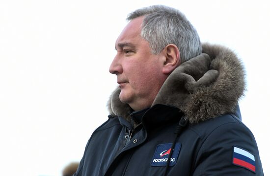 Старт РН "Союз-ФГ" с кораблем "Союз МС-11" с космодрома Байконур