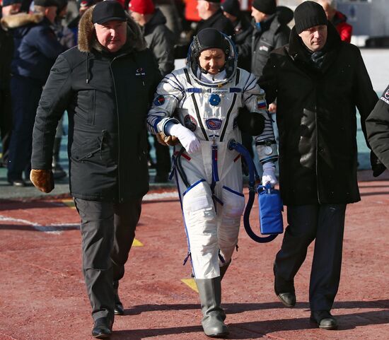 Старт РН "Союз-ФГ" с кораблем "Союз МС-11" с космодрома Байконур