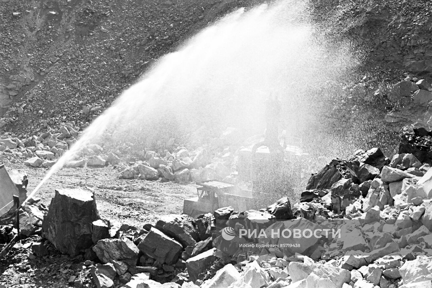 Джезказганский горно-металлургический комбинат | РИА Новости Медиабанк