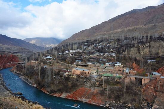 Страны мира. Таджикистан 