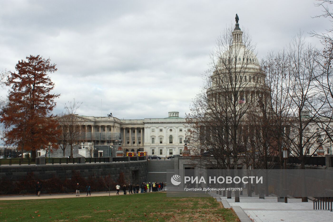 Прощание с Дж. Бушем-старшим в США