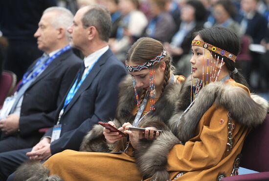 VIII Международный форум "Арктика: настоящее и будущее". День первый  