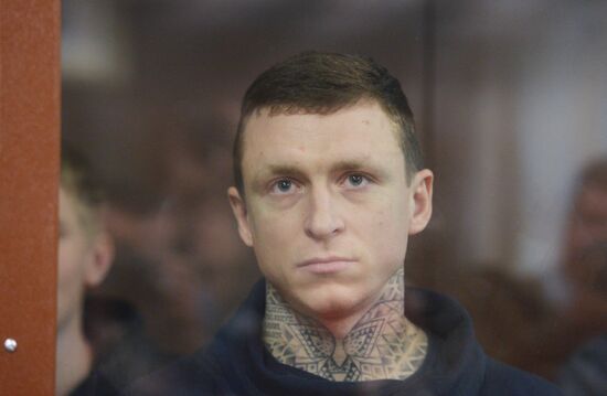 Рассмотрение ходатайства о продлении срока ареста футболистам П. Мамаеву и А. Кокорину