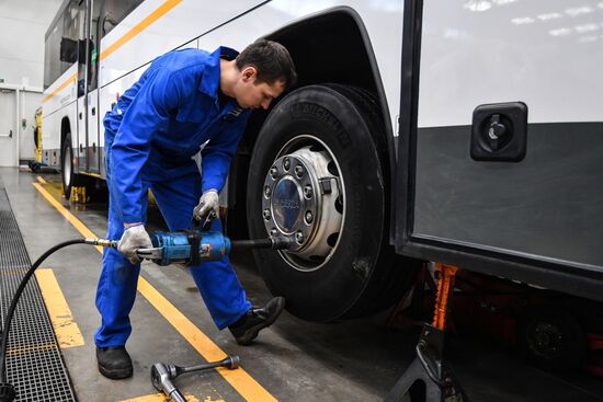 Обслуживание автобусов Мострансавто в сервисном центре "Скания"
