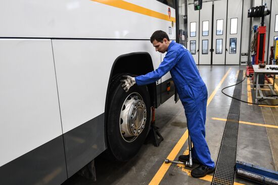 Обслуживание автобусов Мострансавто в сервисном центре "Скания"