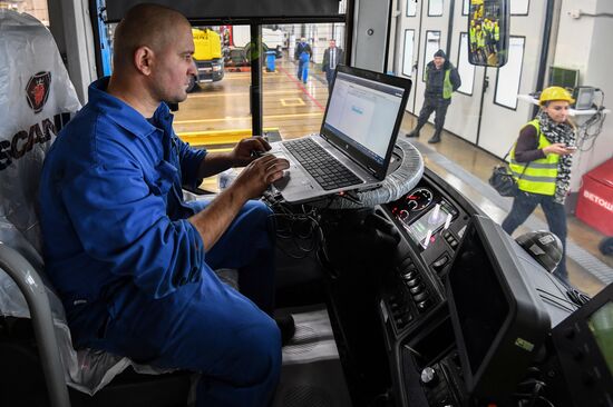 Обслуживание автобусов Мострансавто в сервисном центре "Скания"