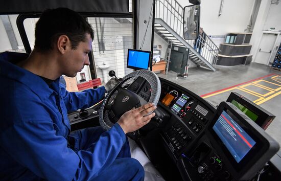 Обслуживание автобусов Мострансавто в сервисном центре "Скания"