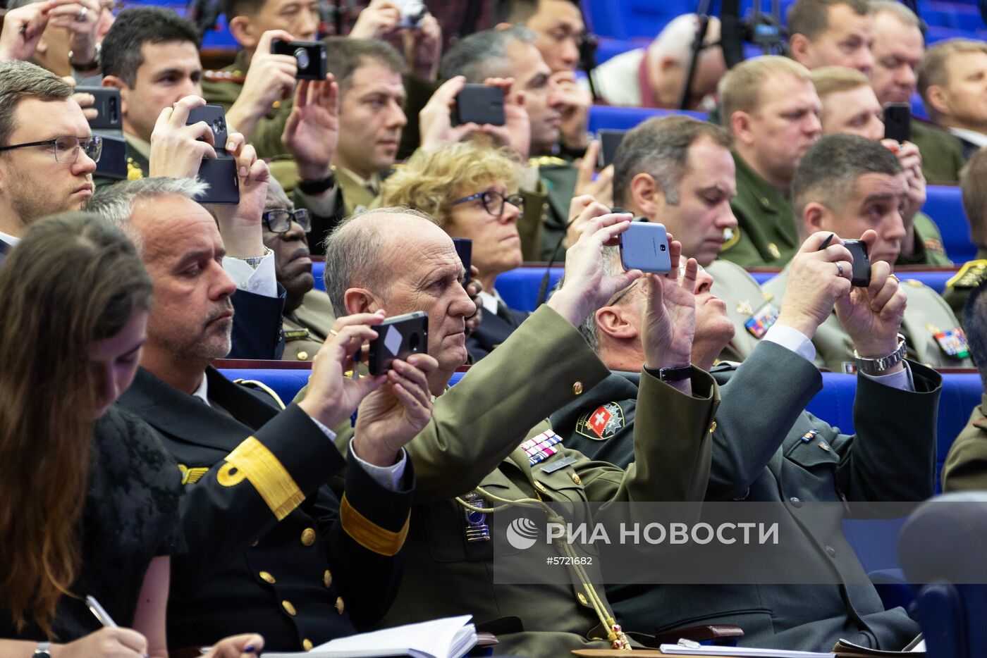 Брифинг начальника Генерального штаба Вооруженных сил РФ В. Герасимова