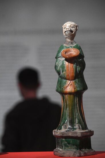 Выставка "Стражи времени. Керамическая скульптура Древнего Китая"