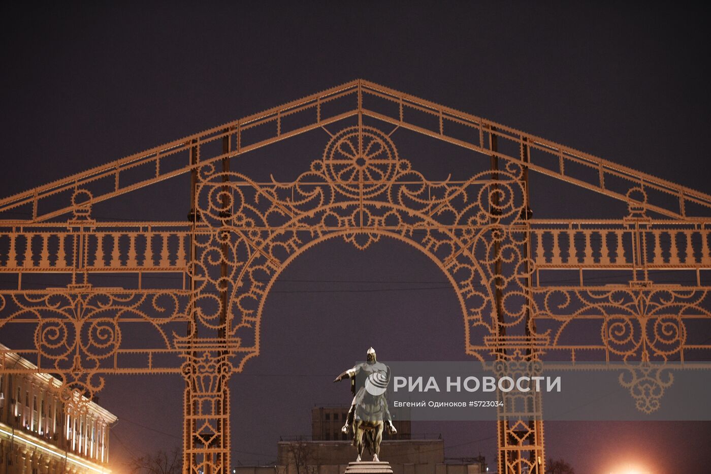 Украшение Москвы к Новому году