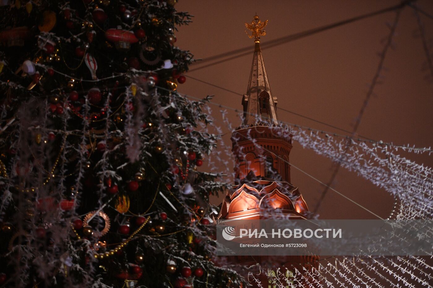 Украшение Москвы к Новому году