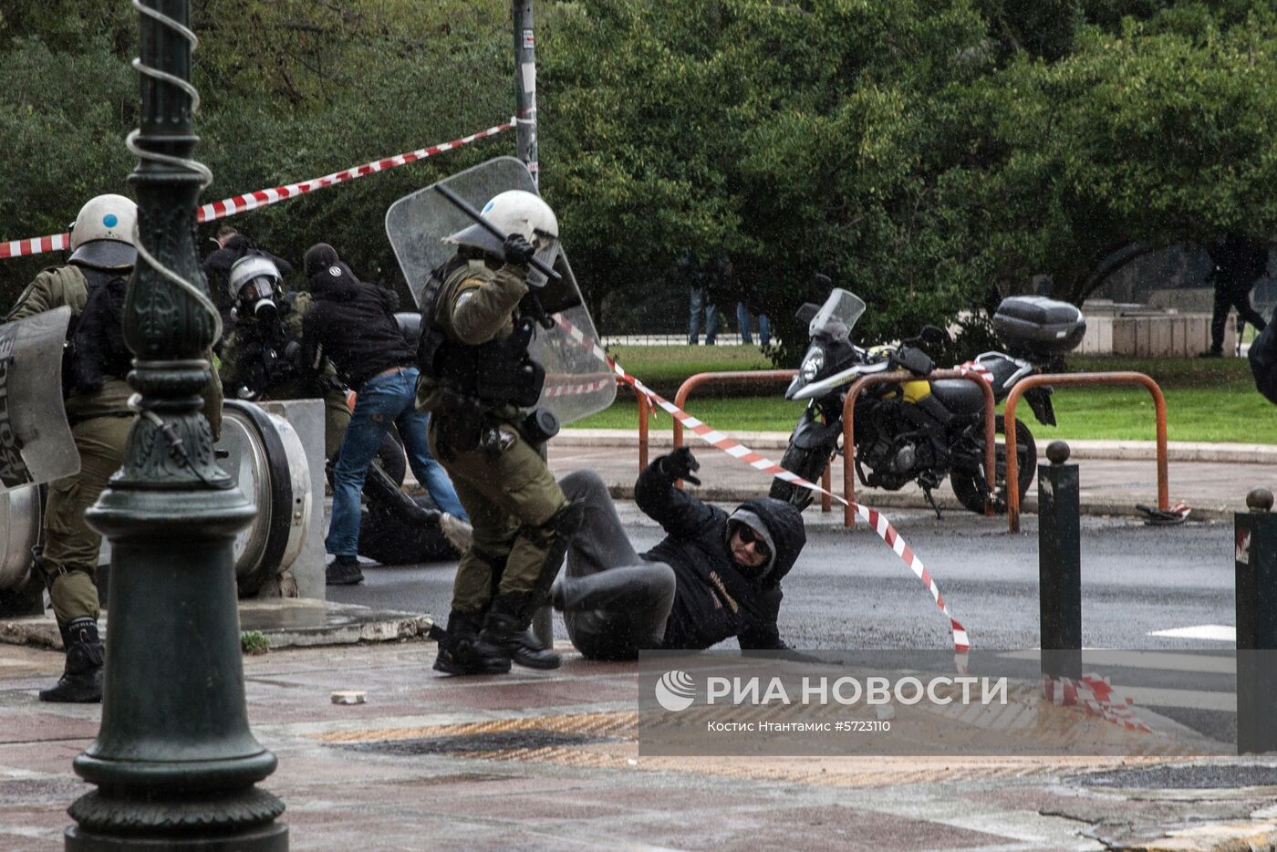 Студенческая акция протеста в Афинах