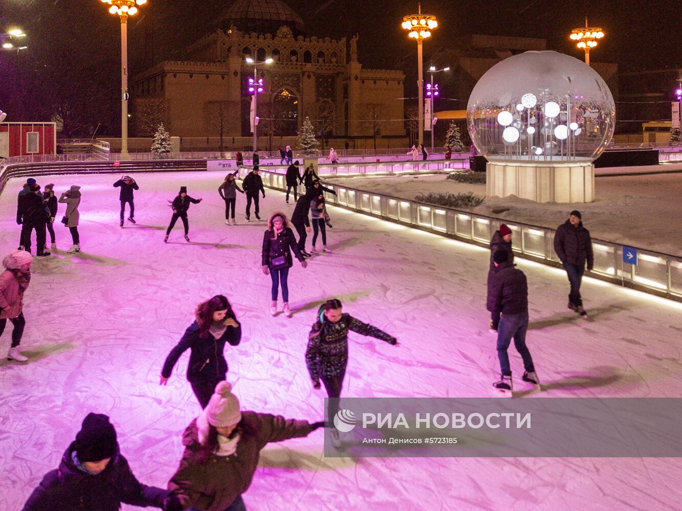 Каток на ВДНХ 