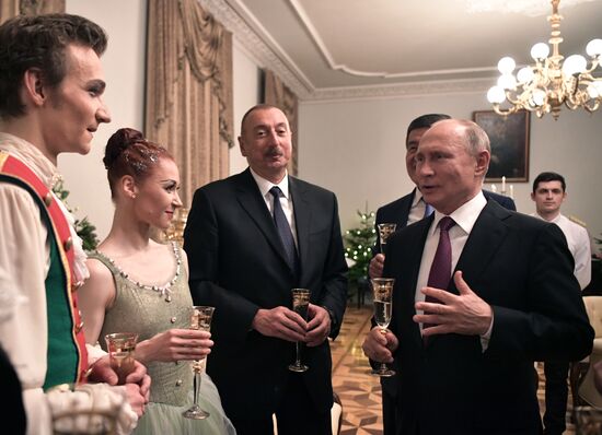 Рабочая поездка президента РФ В. Путина в Санкт-Петербург 
