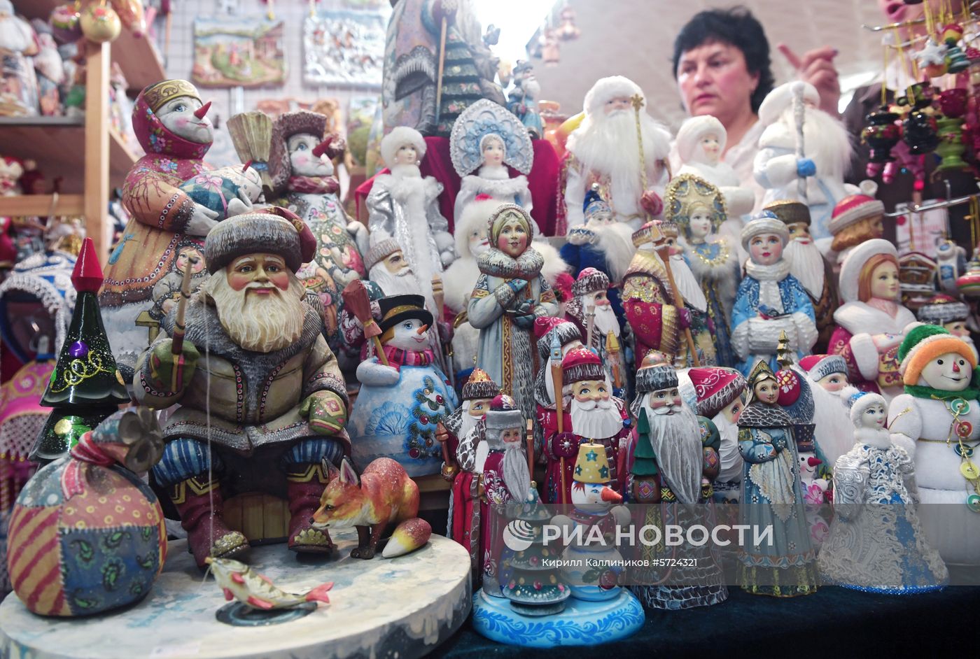 Рождественская ярмарка подарков в ЦДХ